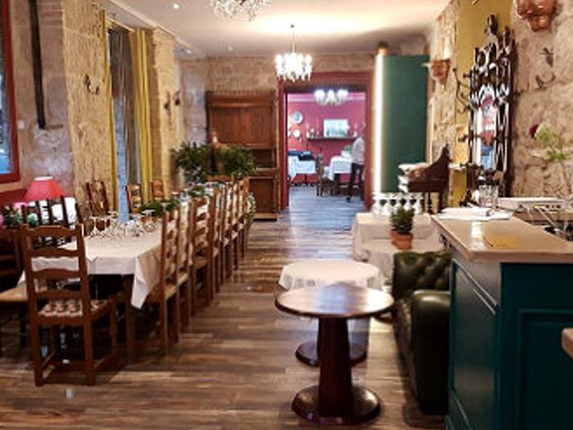 https://www.tripadvisor.com/Restaurant_Review-g187234-d11825126-Reviews-Farinelli-Nice_French_Riviera_Cote_d_Azur_Provence_Alpes_Cote_d_Azur.html