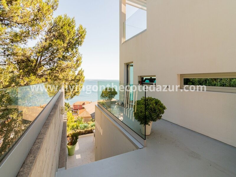Wonderful contemporary villa in Portugal, close to Lisbon