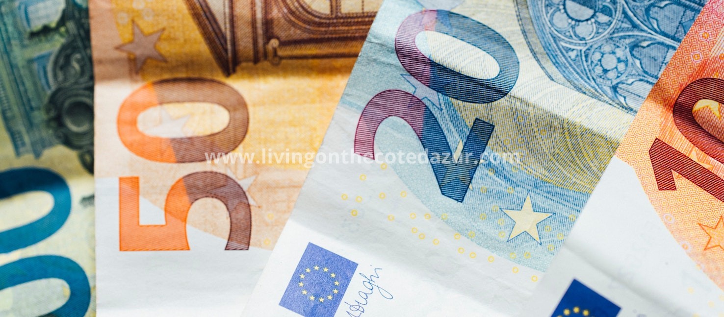 Calculate the price per square meter for real estate Côte d'Azur