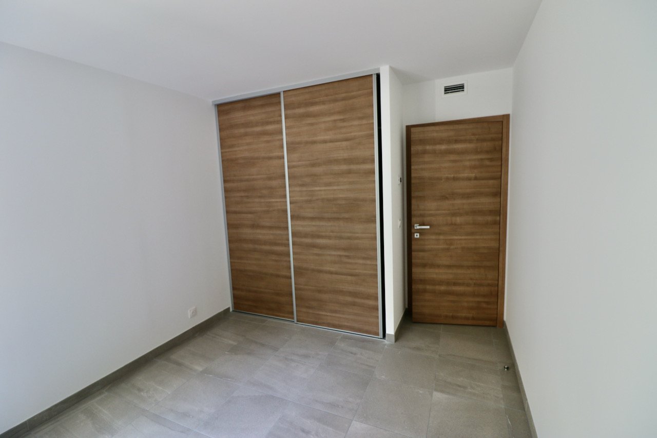 Beausoleil penthouse with rooftop pool and sea views — photo 10 of 20