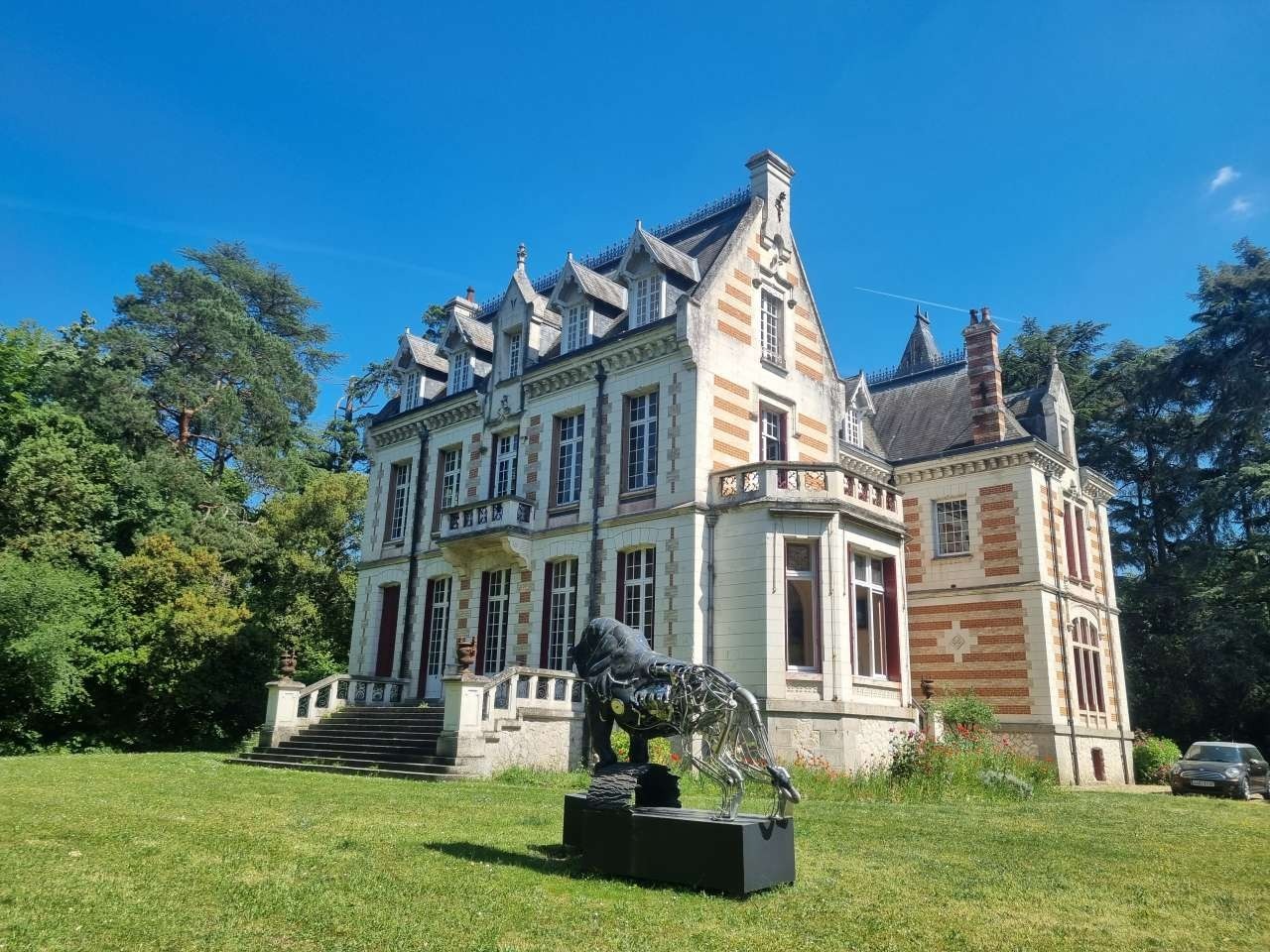 18th century chateau for sale in Touraine, 1 hour from Paris — photo 2 of 20