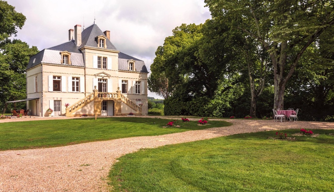Bergerac, castle situated in the heart of the vineyards — photo 14 of 16