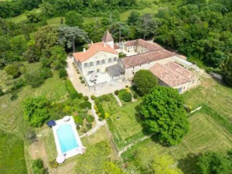 Exceptional Gascon Château with Beautiful Views