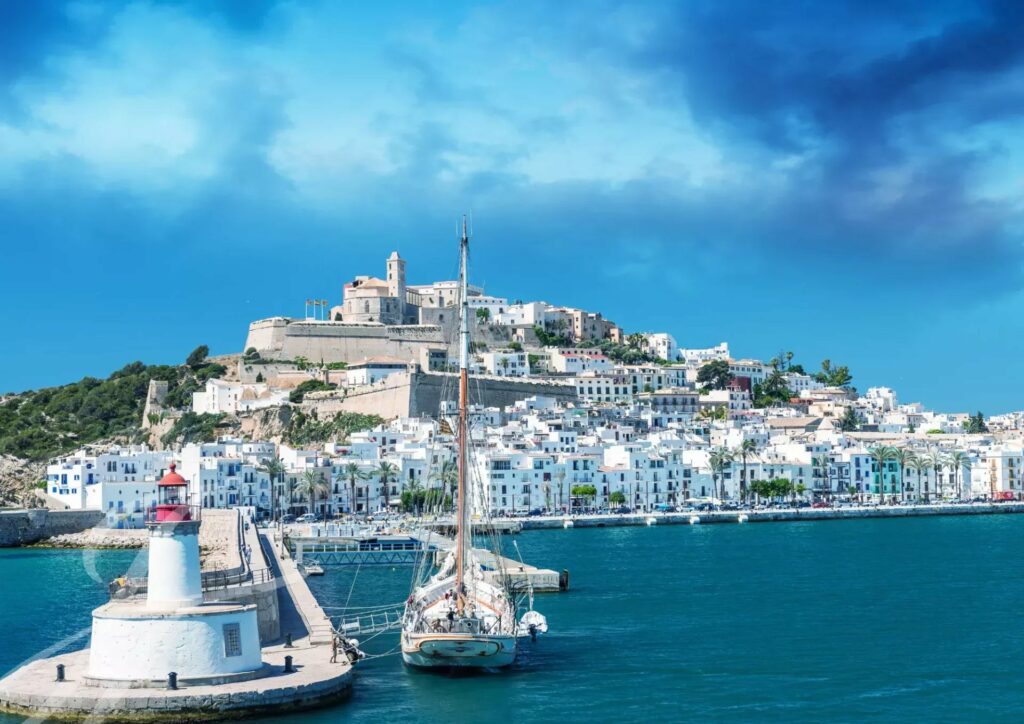 Ibiza New construction apartment and penthouse Marina Botafoch
