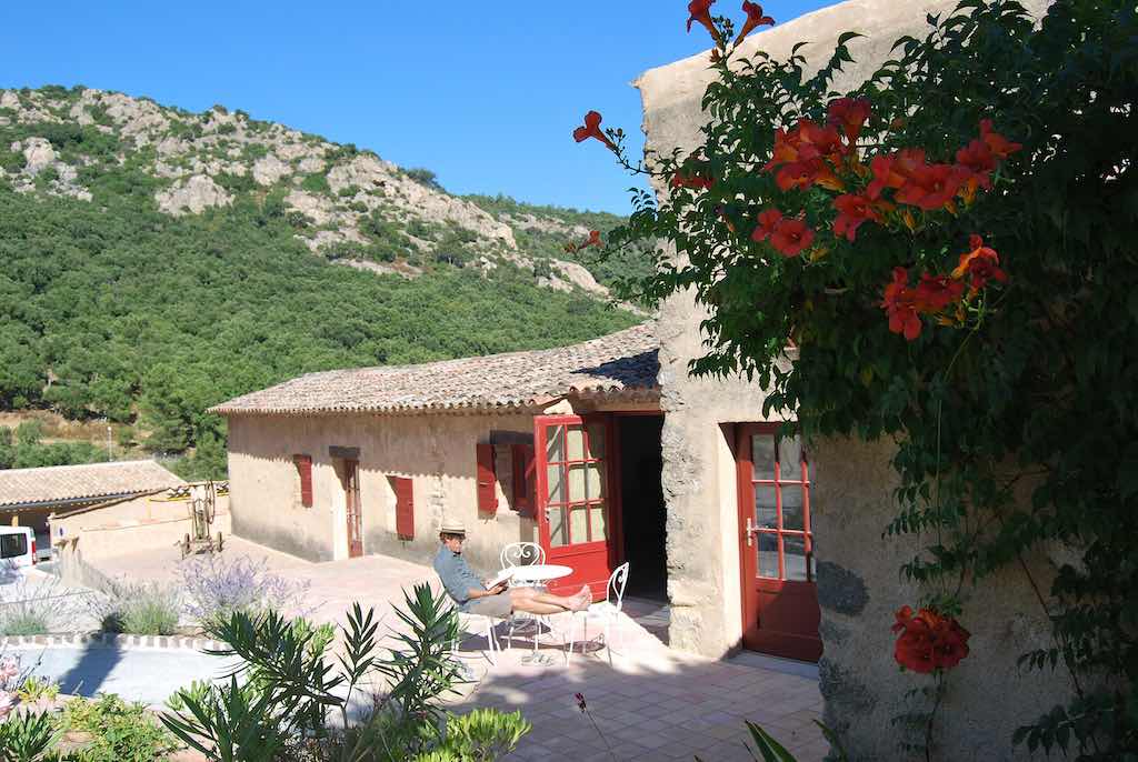 Apartment and villa for sale Le plan de de la tour