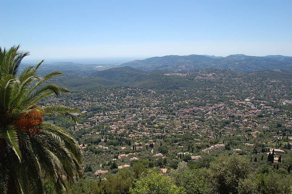 Villa and apartment for sale in Cabris