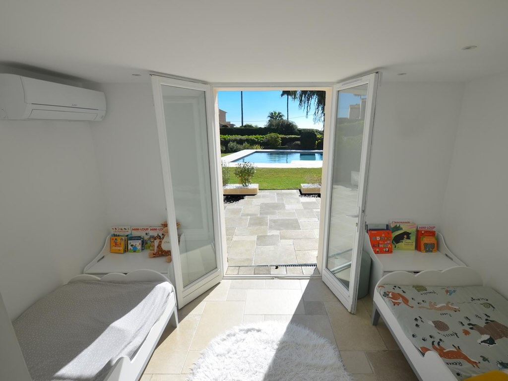 Exclusive Luxury Villa in Vallauris, close to Super Cannes — photo 19 of 20