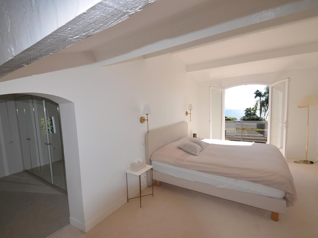Exclusive Luxury Villa in Vallauris, close to Super Cannes — photo 20 of 20