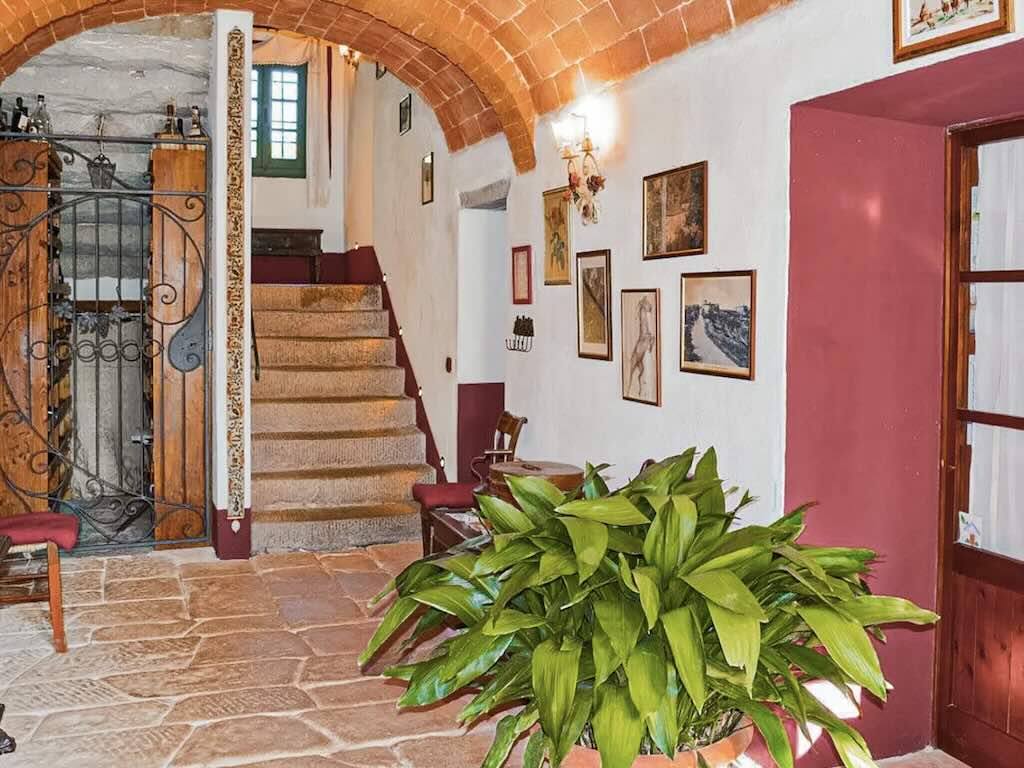 Authentic Country House in Chianti, Tuscany, Italy — photo 9 of 10